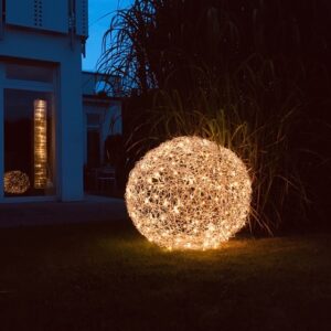 Lichtkugeln aus Aluminium-Draht